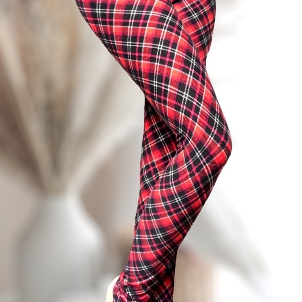🎄1️⃣LEFT🎄NEW BUTTERY SOFT WOMEN ULTRA STRETCH MUST HAVE PLAID LEGGINGS - Picture 2 of 5